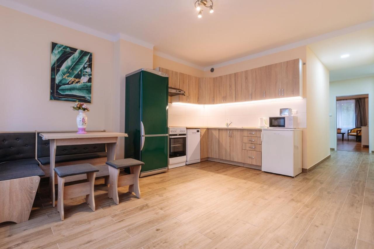 Apartments Tgm 11 Karlovy Vary Ngoại thất bức ảnh