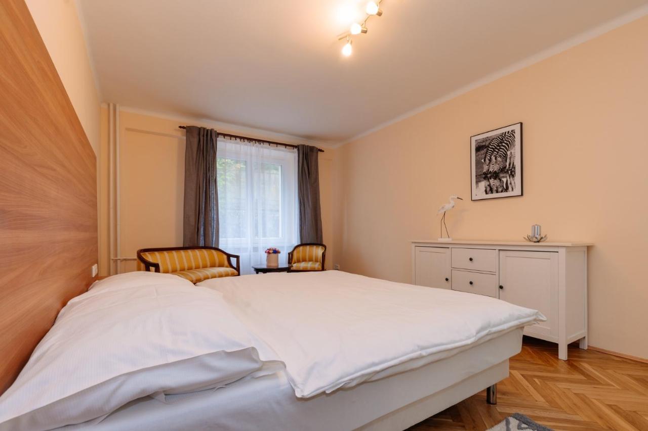 Apartments Tgm 11 Karlovy Vary Ngoại thất bức ảnh