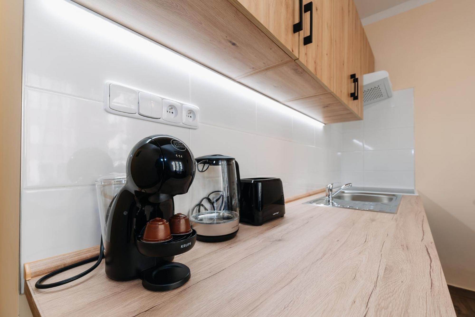 Apartments Tgm 11 Karlovy Vary Ngoại thất bức ảnh
