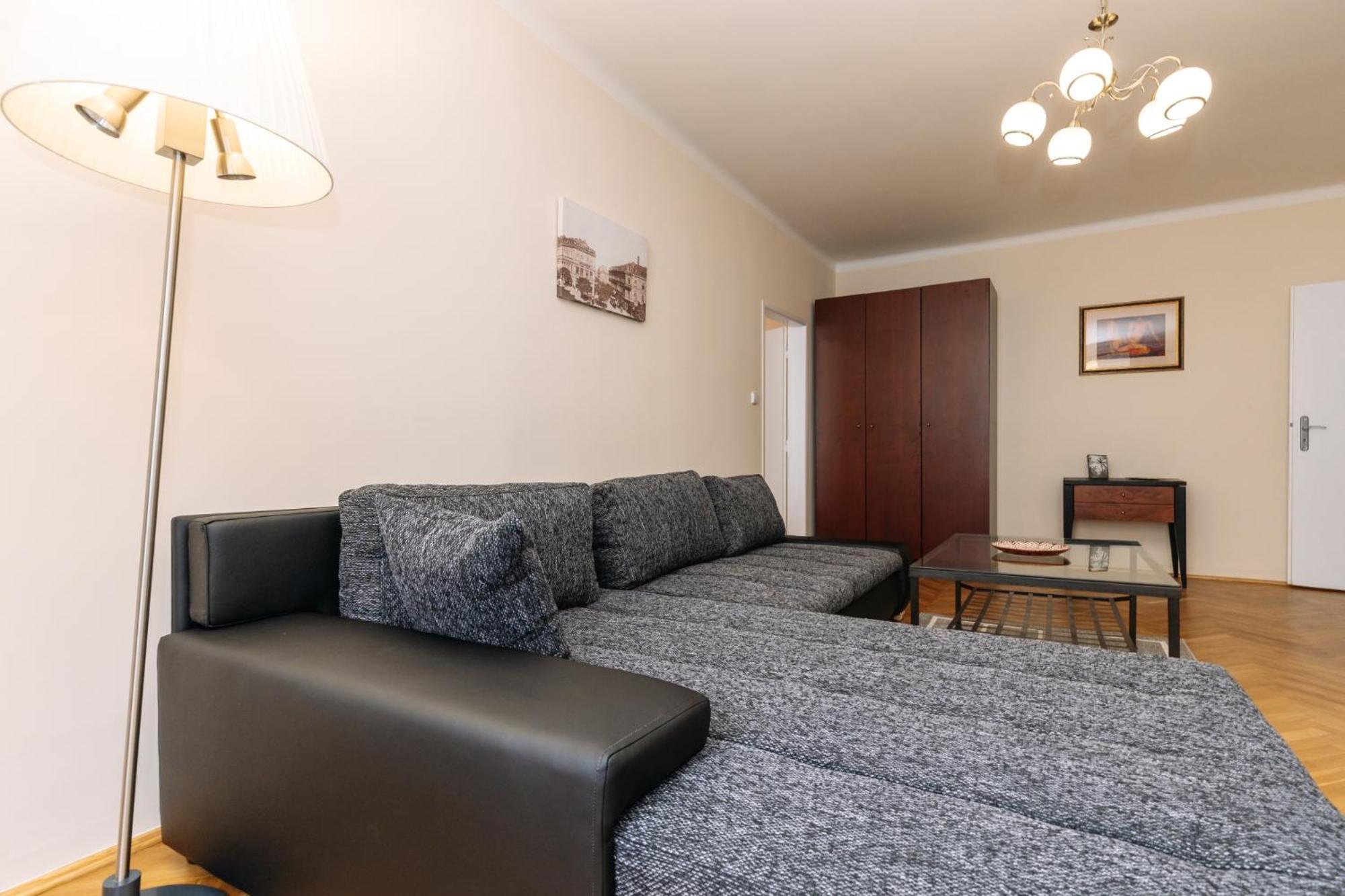 Apartments Tgm 11 Karlovy Vary Phòng bức ảnh