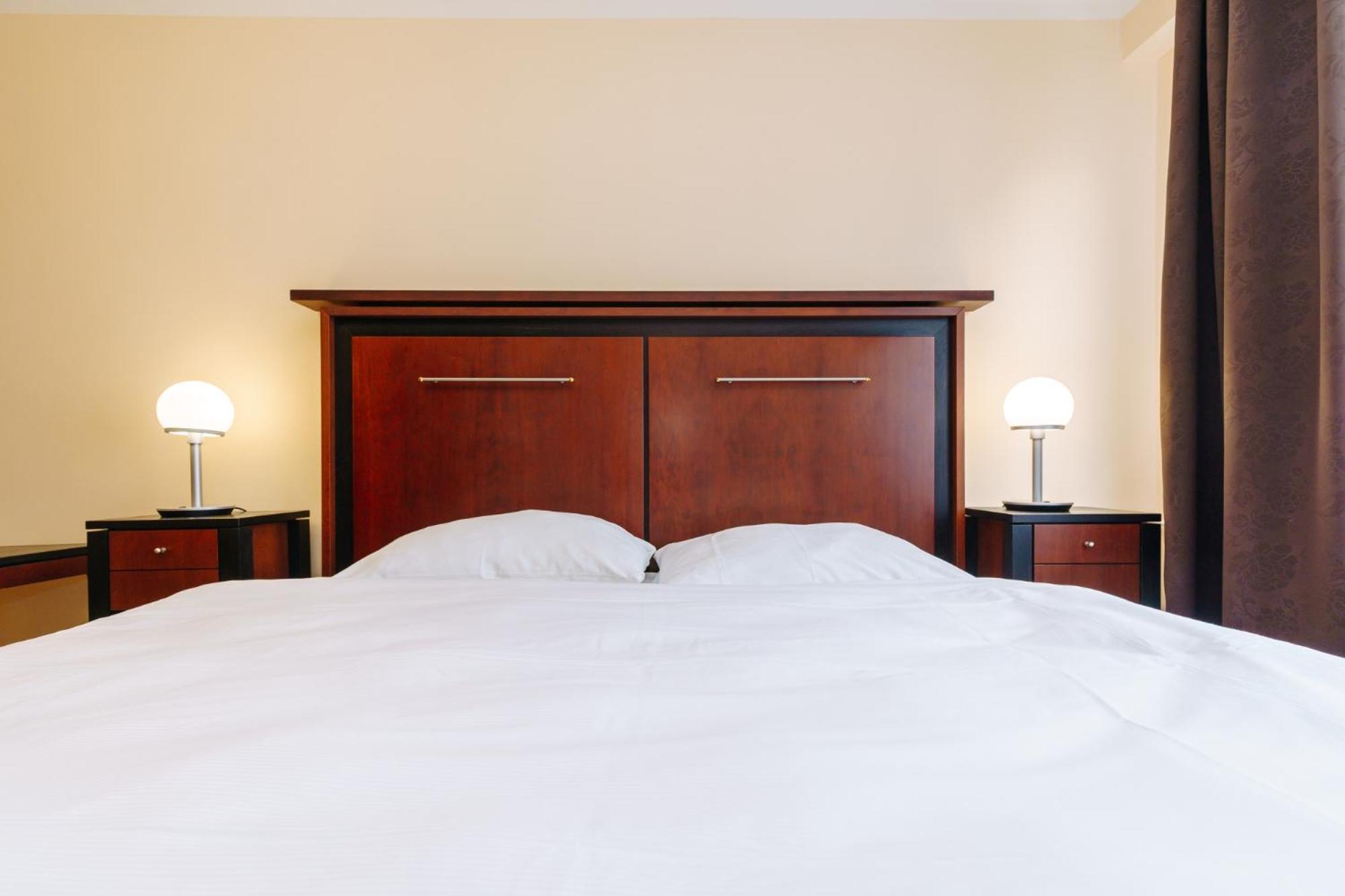 Apartments Tgm 11 Karlovy Vary Phòng bức ảnh
