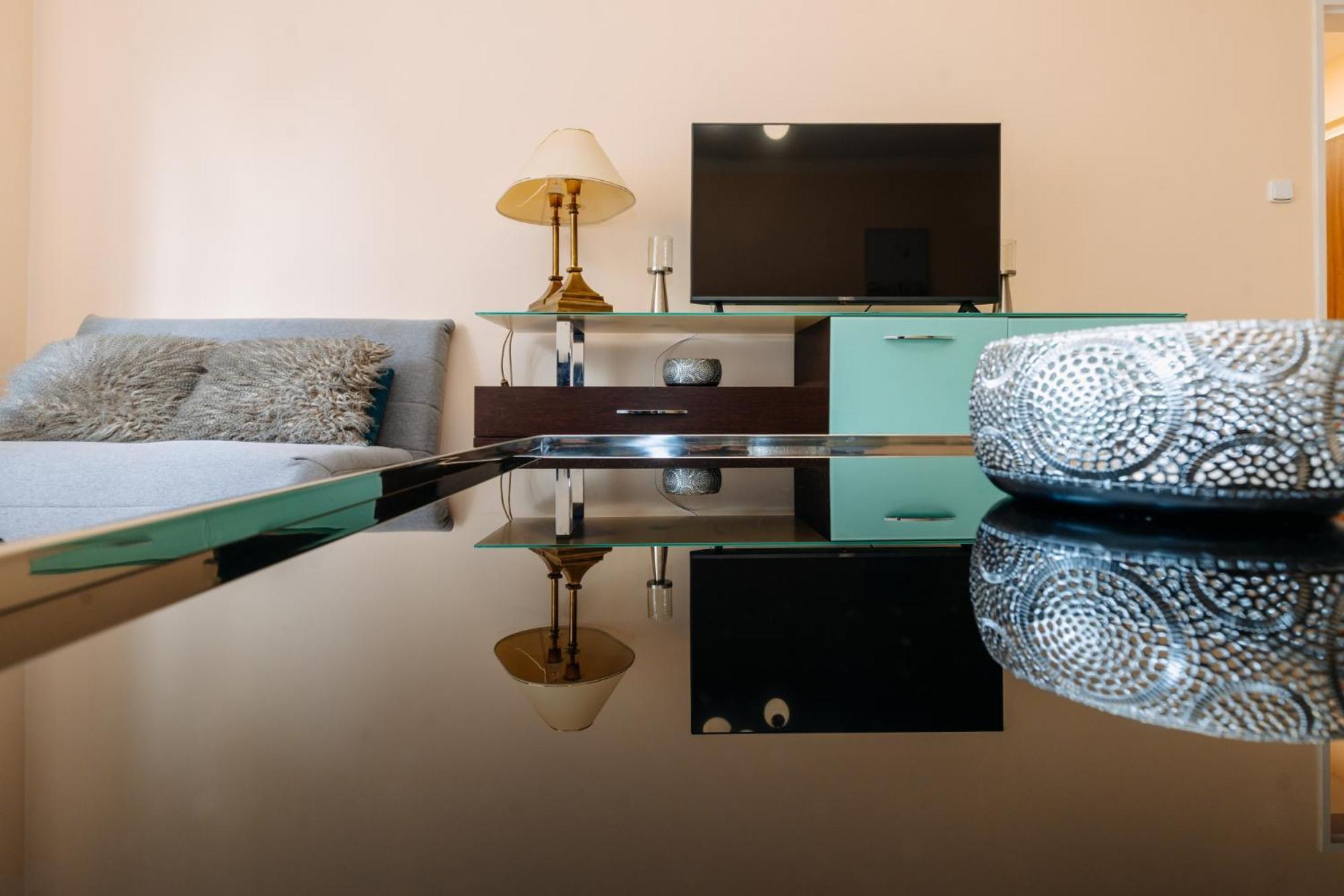Apartments Tgm 11 Karlovy Vary Ngoại thất bức ảnh