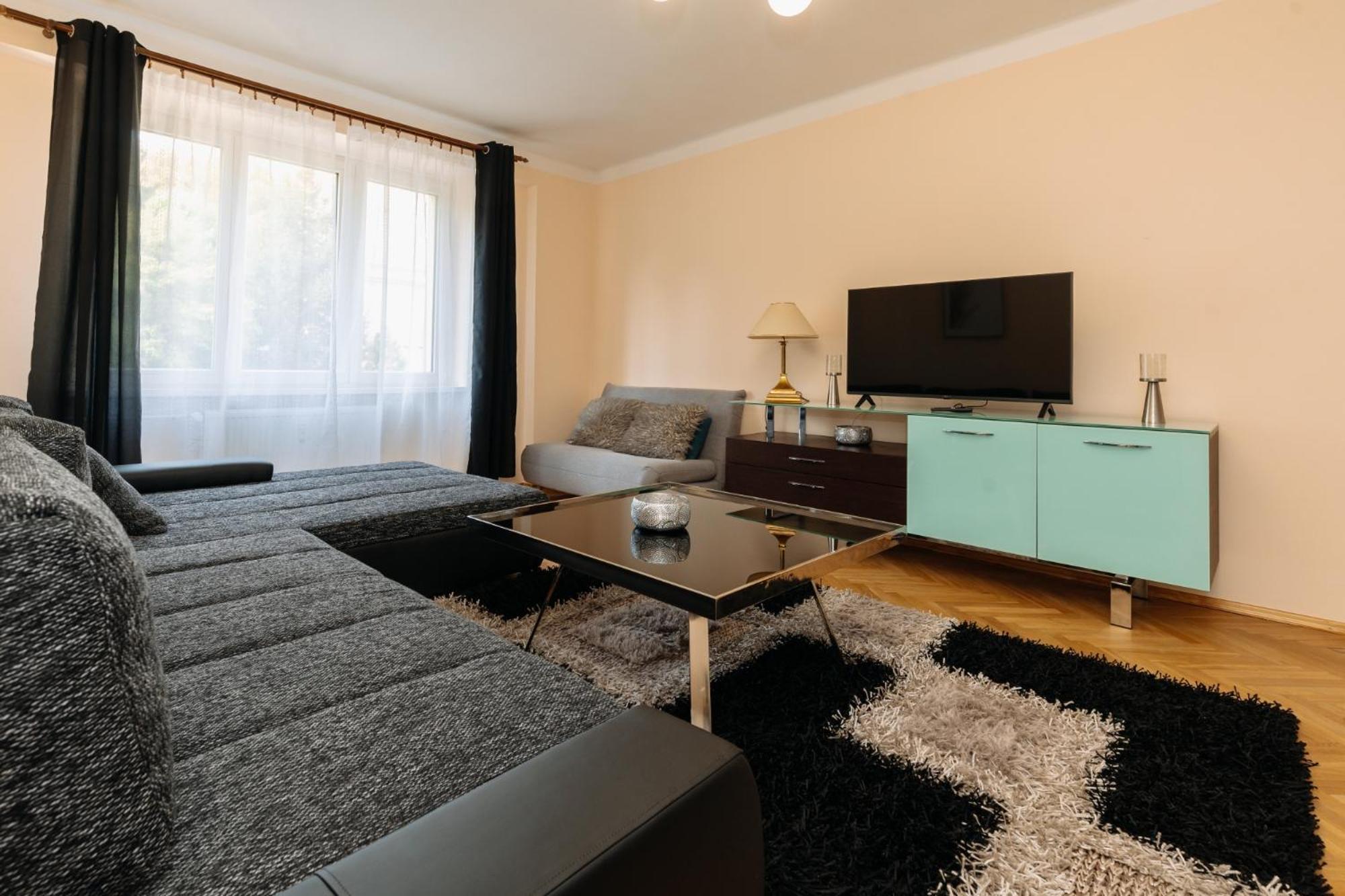 Apartments Tgm 11 Karlovy Vary Ngoại thất bức ảnh